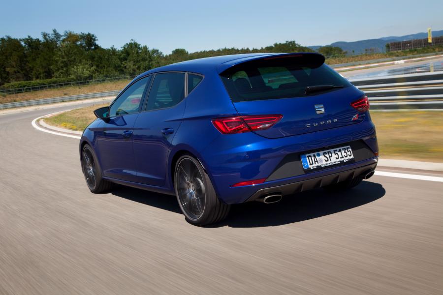  Seat Leon Cupra 300 2017 года  (WW) (фото 26 из 49)